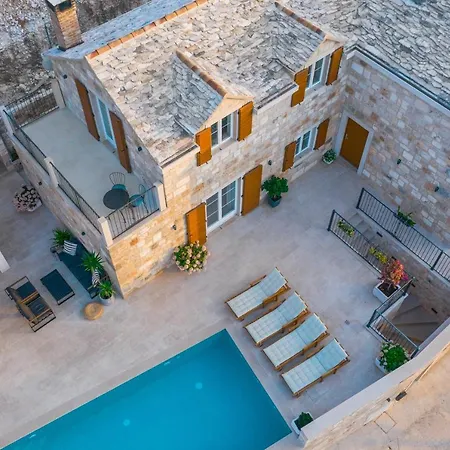 Luxury Ani, Eco-ethno Village Dol Villa *