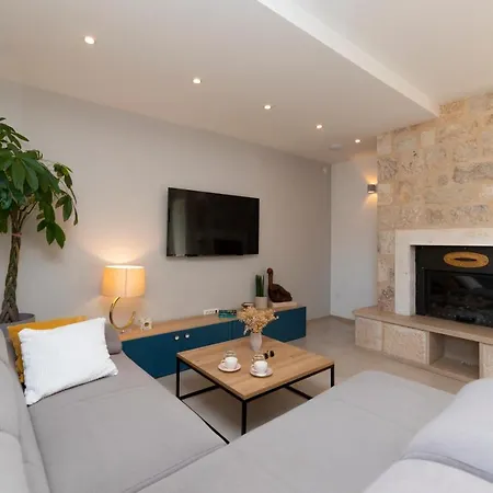 Luxury Ani, Eco-ethno Village Dol Postira