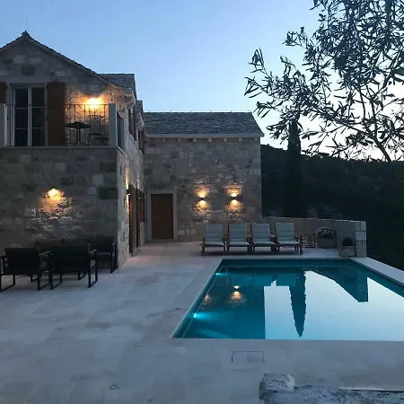 Luxury Ani, Eco-ethno Village Dol Villa *