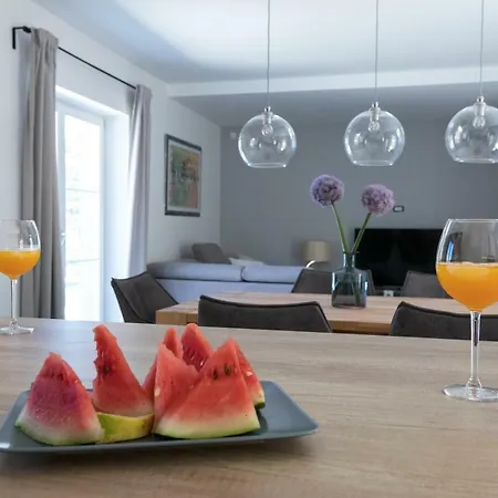 Luxury Ani, Eco-ethno Village Dol Villa *