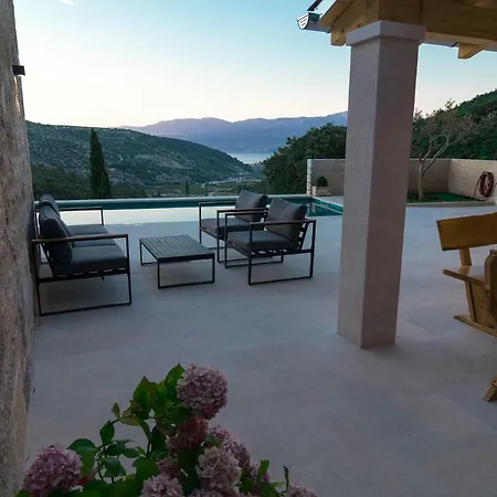 Luxury Ani, Eco-ethno Village Dol Villa